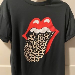 Graphic tee